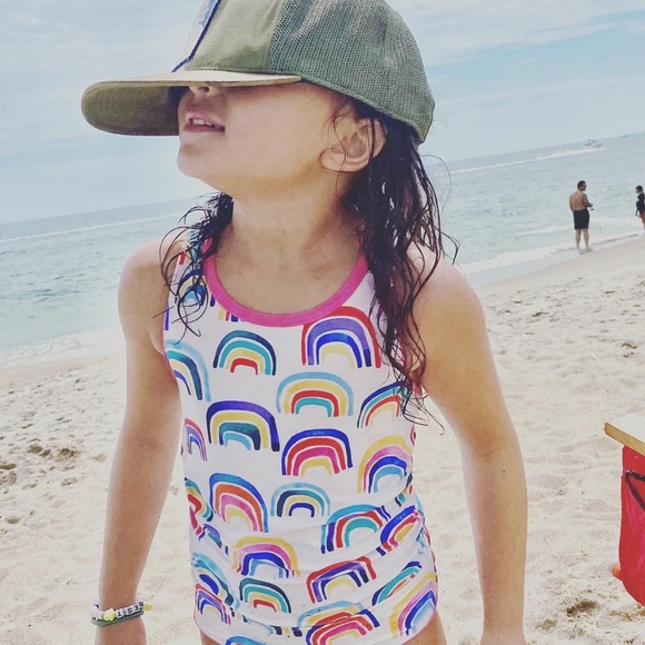 Meet your posher, Jessica 💜 - Picture 14 of 16